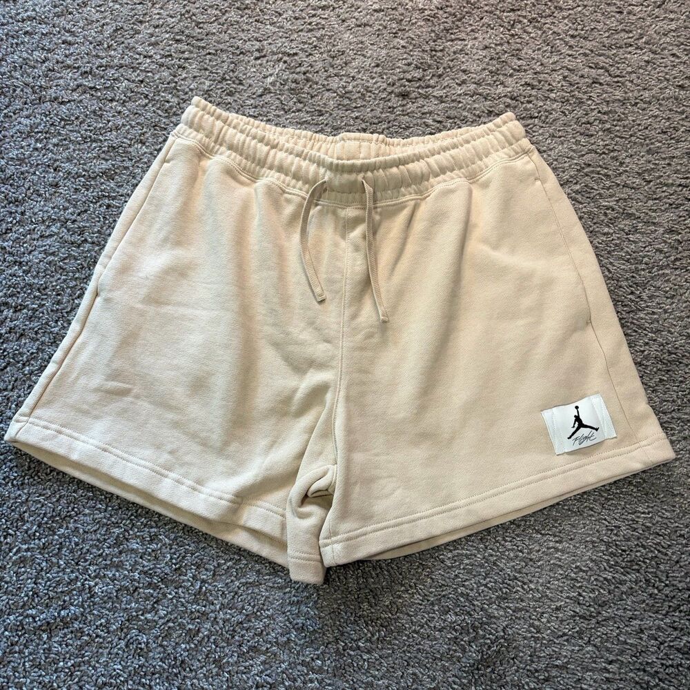 Nike Jordan Essentials Fleece Cotton Shorts Tan Women’s Medium DM3242-126